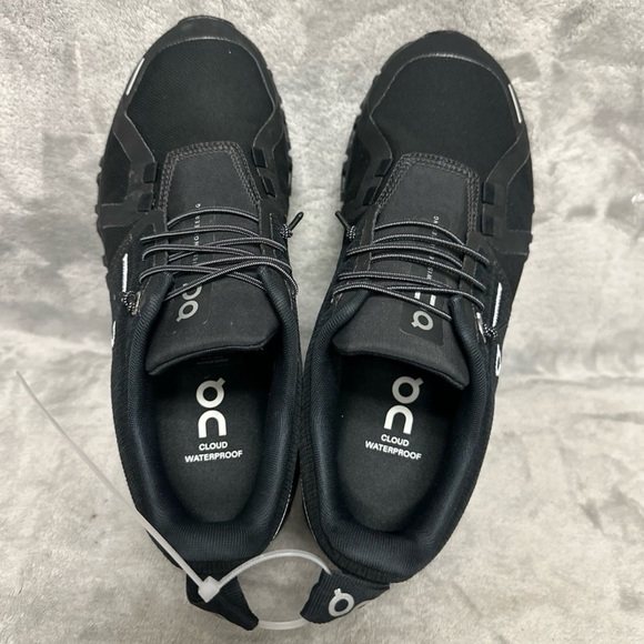 On Cloud 6 Waterproof Sneakers size 5.5 - Picture 5 of 8